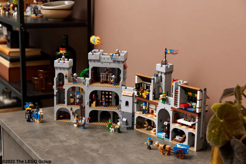 LEGO® Burg der Löwenritter 10305