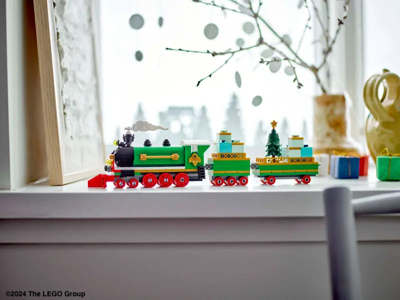 LEGO® Winterlicher Weihnachtszug 40700